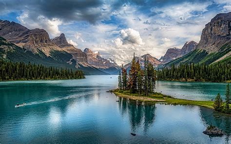 Maligne Lake, winter, Jasper National Park, forest, Alberta, Canada, HD ...