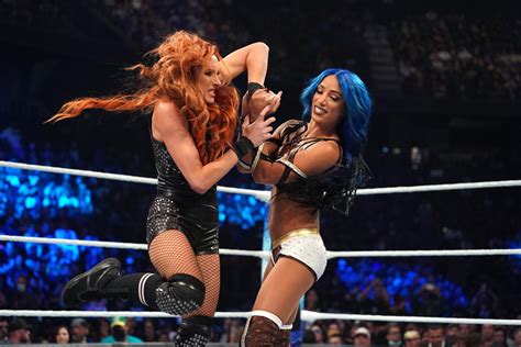 Sasha Banks vs Becky Lynch : r/TheLegitBoss