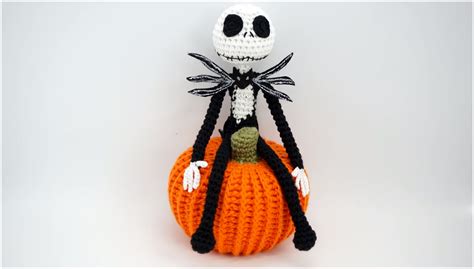 Tutorials Kits & How To Crochet Christmas toy pattern Amigurumi Jack Skellington tutorial PDF ...