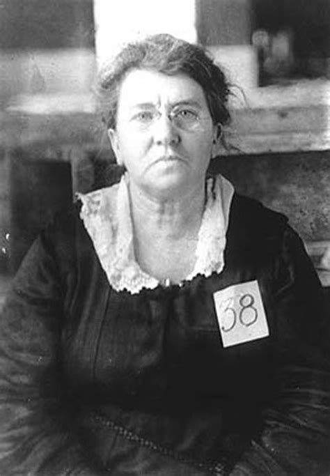 Emma Goldman Biography - Life of Anarchist Philosopher