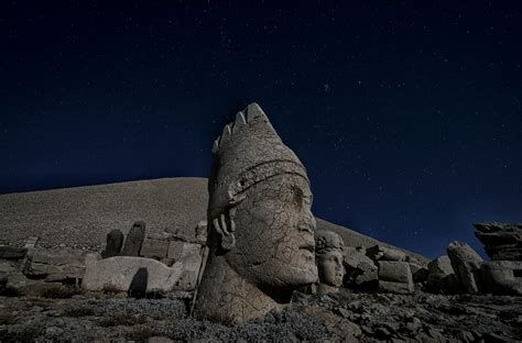 Astronomy enthusiasts bask in dazzling night sky from Mount Nemrut ...