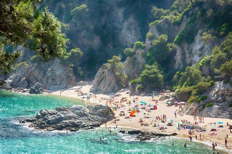 Les plus belles destinations où séjourner sur la Costa Brava | Paysage espagne, Visiter espagne ...