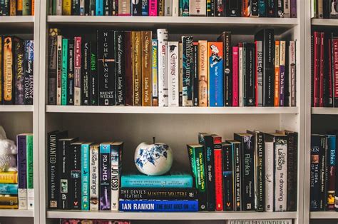 750+ Bookshelf Pictures [HD] | Download Free Images on Unsplash