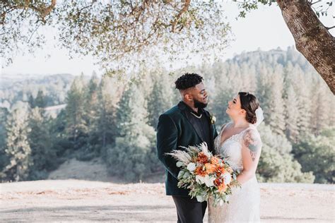 A Black Oak Mountain Vineyards Rustic Fall Wedding