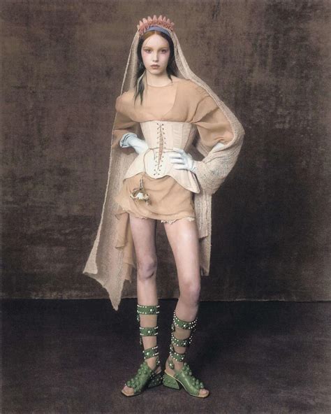 Tara Halliwell by Szilveszter Makó for Numéro March 2023 - fashionotography