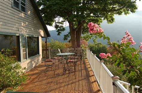 Harpers Ferry Bed And Breakfast - western decor ceiling fans