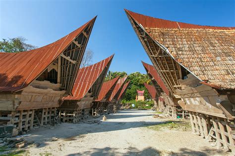 4 Days Lake Toba Tour - IndoGlobal Adventure