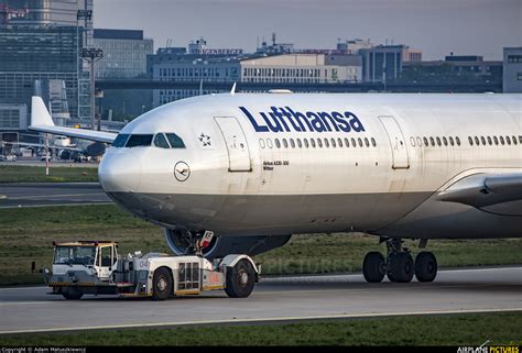 D-AIKF - Lufthansa Airbus A330-300 at Frankfurt | Photo ID 1052269 ...