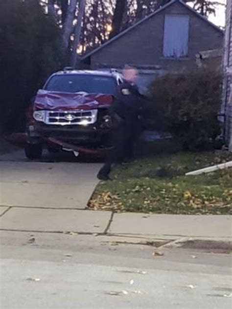 Darrell Brooks' SUV after the Waukesha parade attack : r/NoahGetTheBoat