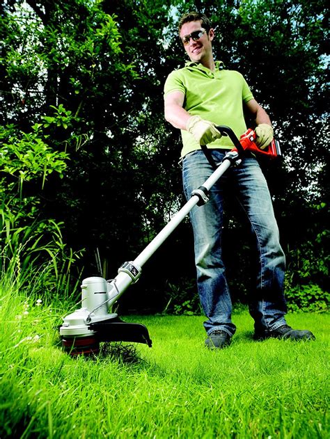 Best Cordless Grass Strimmers Reviews UK 2018