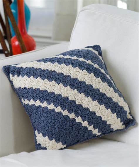 27 Easy Crochet Pillow Patterns | Guide Patterns