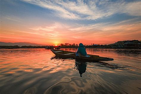 Top 12 Things to Do in Dal Lake Kashmir