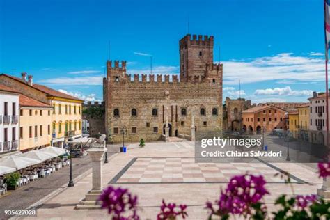 55 Marostica Chess Game Stock Photos, High-Res Pictures, and Images - Getty Images