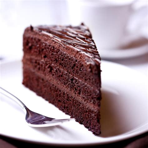 {Guest Recipe} Deep, Dark Chocolate Cake Recipe (Gluten Free) by NYC’s Loveletter Cakeshop ...