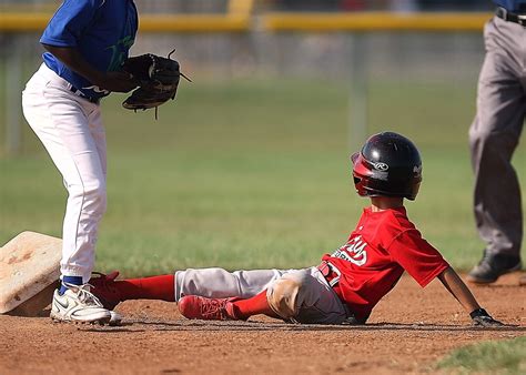 Extra Wide Youth Baseball Cleats: Finding the Perfect Fit | Cleats Report