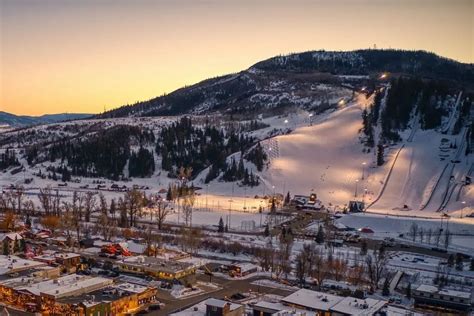 3 Best Places For Snow Tubing In Steamboat Springs - Mike & Laura Travel