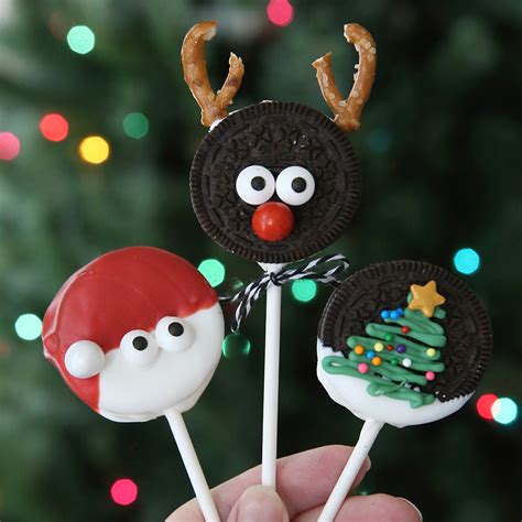 Easy + adorable Christmas Oreo pops to make with your kids - It's ...