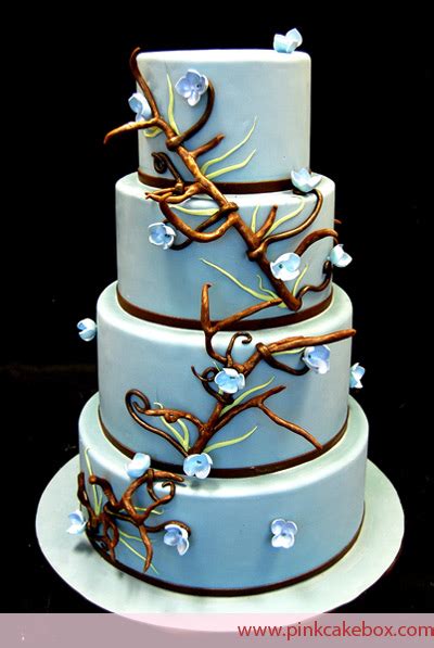 Blue Hydrangea Wedding Cake » Spring Wedding Cakes