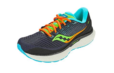 Saucony Triumph 18 - Our Honest Review | RunnerClick