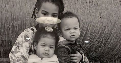 Blue Ivy Carter Poses With Twins Sir & Rumi in Adorable New Photo