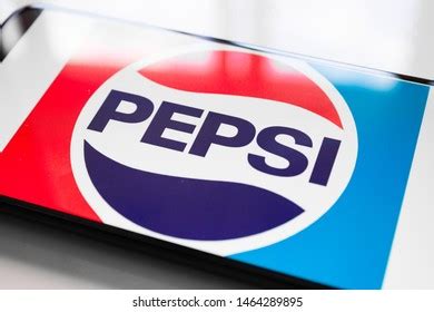 Pepsi New Logo Introduced 2023 Seen Stock Photo 2284768391 | Shutterstock