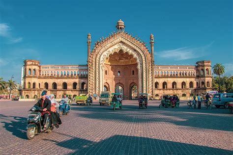 Rumi Darwaza Lucknow | Roomi Gate - Images, History, Address