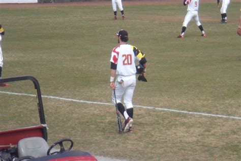 Maryland baseball: Terps edge Tar Heels 3 - 2 on White's RBI single in ...