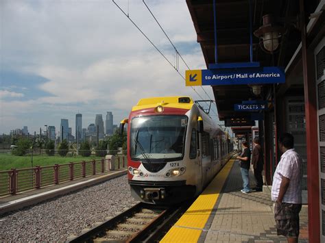 Minneapolis Light Rail expands to Central Corridor — Critical Transit