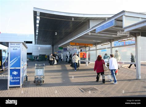 luton airport terminal england uk gb Stock Photo - Alamy