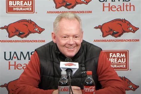 A dozen years after scandal, Bobby Petrino beloved at Arkansas as he rejoins team to run offense ...