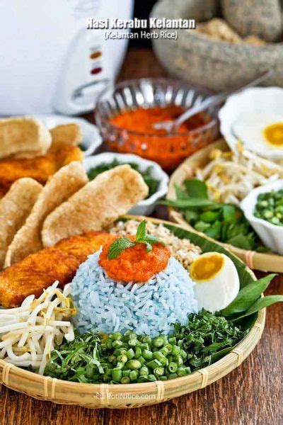 Nasi Kerabu Kelantan (Herb Rice) - Roti n Rice