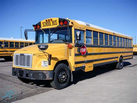 2001 Freightliner Thomas 77-Passenger School Bus - Roller Auctions