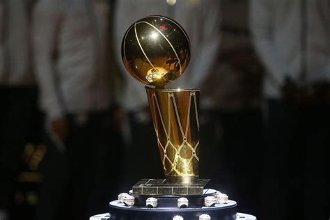 Larry O’Brien Trophy: history and value | Dunkest