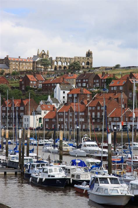 Whitby Harbour and Abbey View | Whitby Harbour with a view o… | Flickr