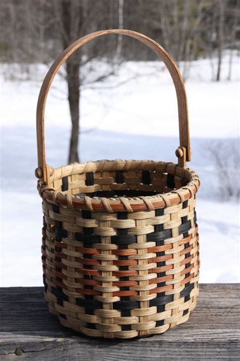 Cherokee Storage Basket | Basket, Basket weaving, Basket weaving patterns