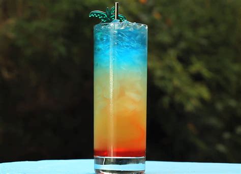 This Paradise Cocktail is Crazy-Cool Looking, Also Delicious | Paradise ...