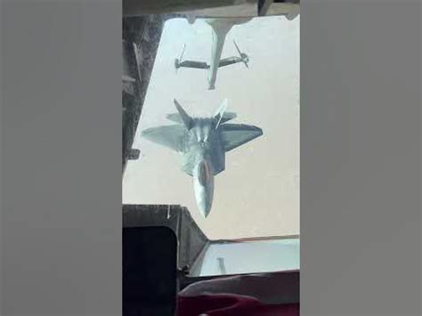 F-22 Split S Maneuver - YouTube