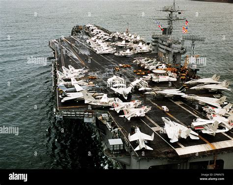 USS Nimitz (CVN-68 Stock Photo - Alamy