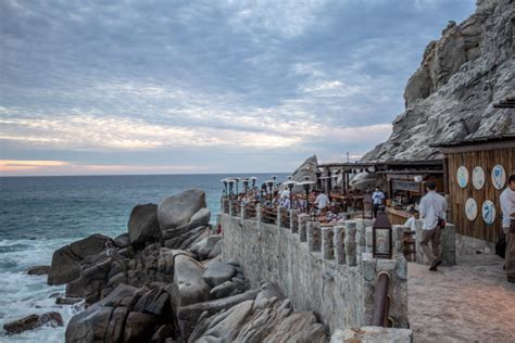 El Farallon: The Cliffside Restaurant in Cabo San Lucas Mexico • Roamaroo