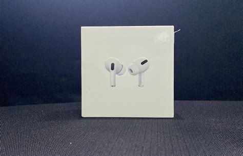 Unboxing the Apple AirPods Pro - Dignited