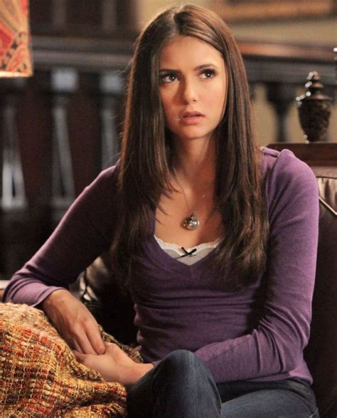 elena gilbert straight hair - Google Search | Vampire diaries fashion, Vampire diaries outfits ...