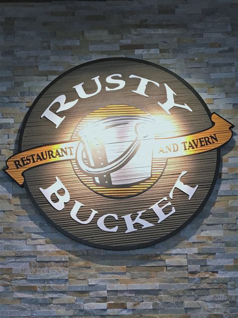 The Rusty Bucket Orchard - a New Denver Resturant - We Got The Funk