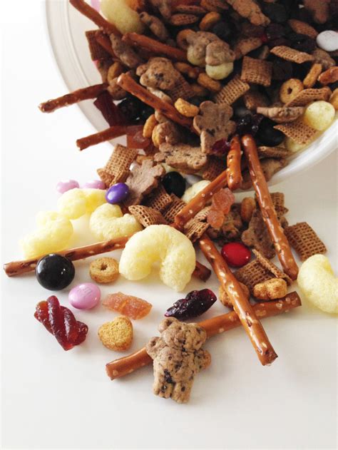 I Love You Beary Munch (Trail Mix) — The Skinny Fork