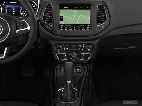 2020 Jeep Compass: 85 Interior Photos | U.S. News