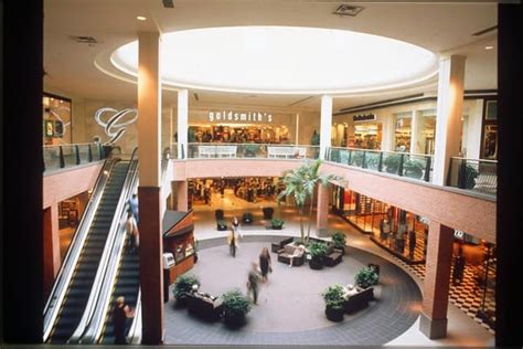 WOLFCHASE GALLERIA - Updated November 2024 - 120 Photos & 70 Reviews ...