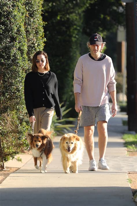 Aubrey Plaza – With husband Jeff Baena out in Los Angeles | GotCeleb