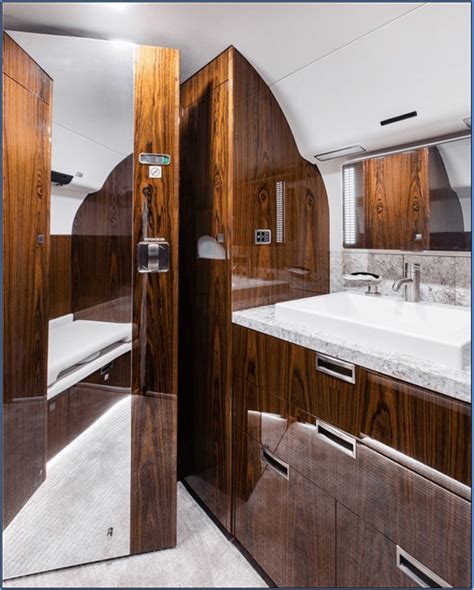 Gulfstream G650 Bathroom