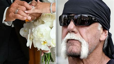 [PHOTO] Hulk Hogan gets married; wedding rings reportedly cost $500,000