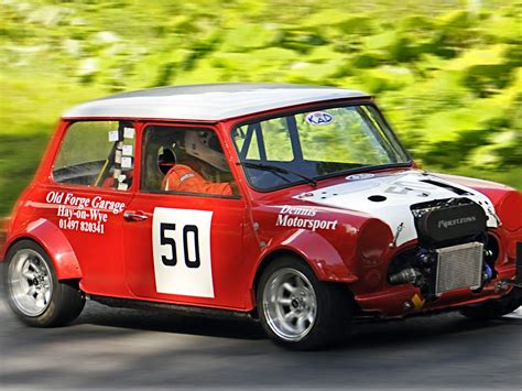 Mini Cooper Pictures | View our Gallery of Austin Mini Car Photos