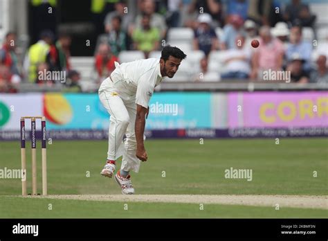 Hasan ali of pakistan bowling hi-res stock photography and images - Alamy